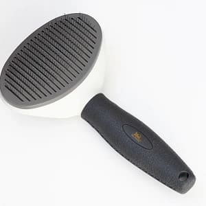 Овална самопочистваща се четка с кожена дръжка MY HOBBY