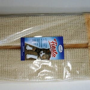 Драскалка Fiesta с плюш за ъгъл 51 х 24см, бяло, с котешка трева